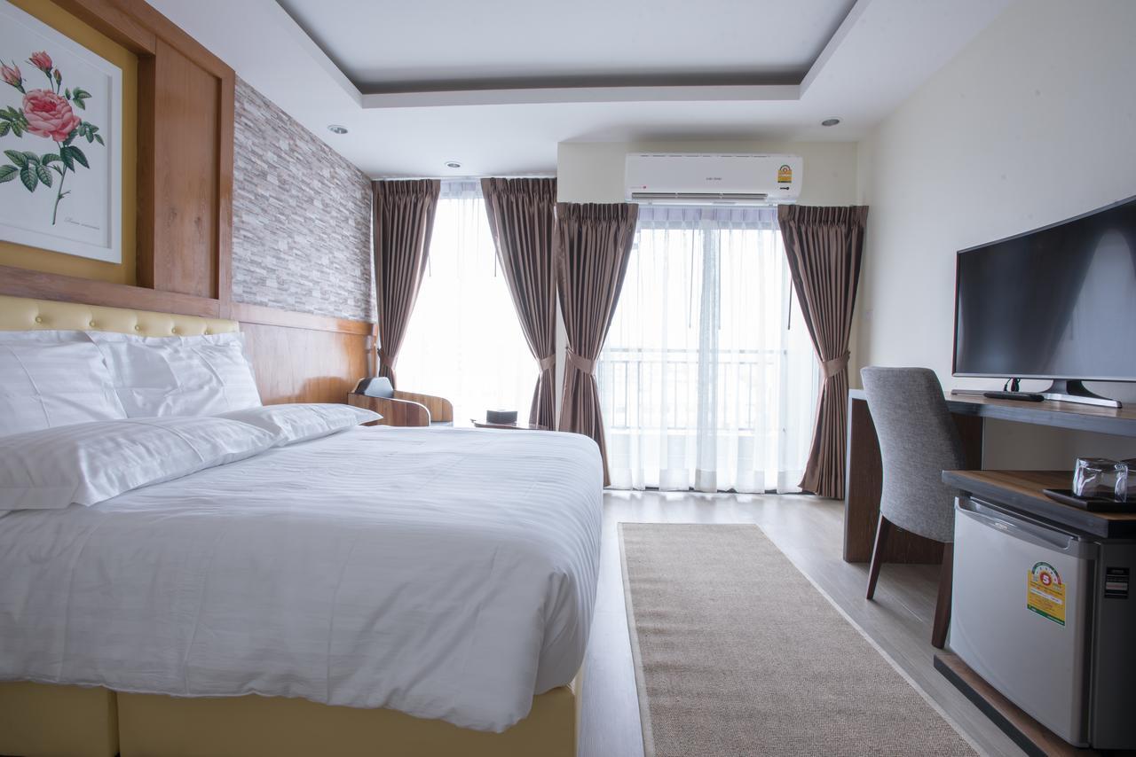 Triple B Boutique Residence Si Racha Exterior photo