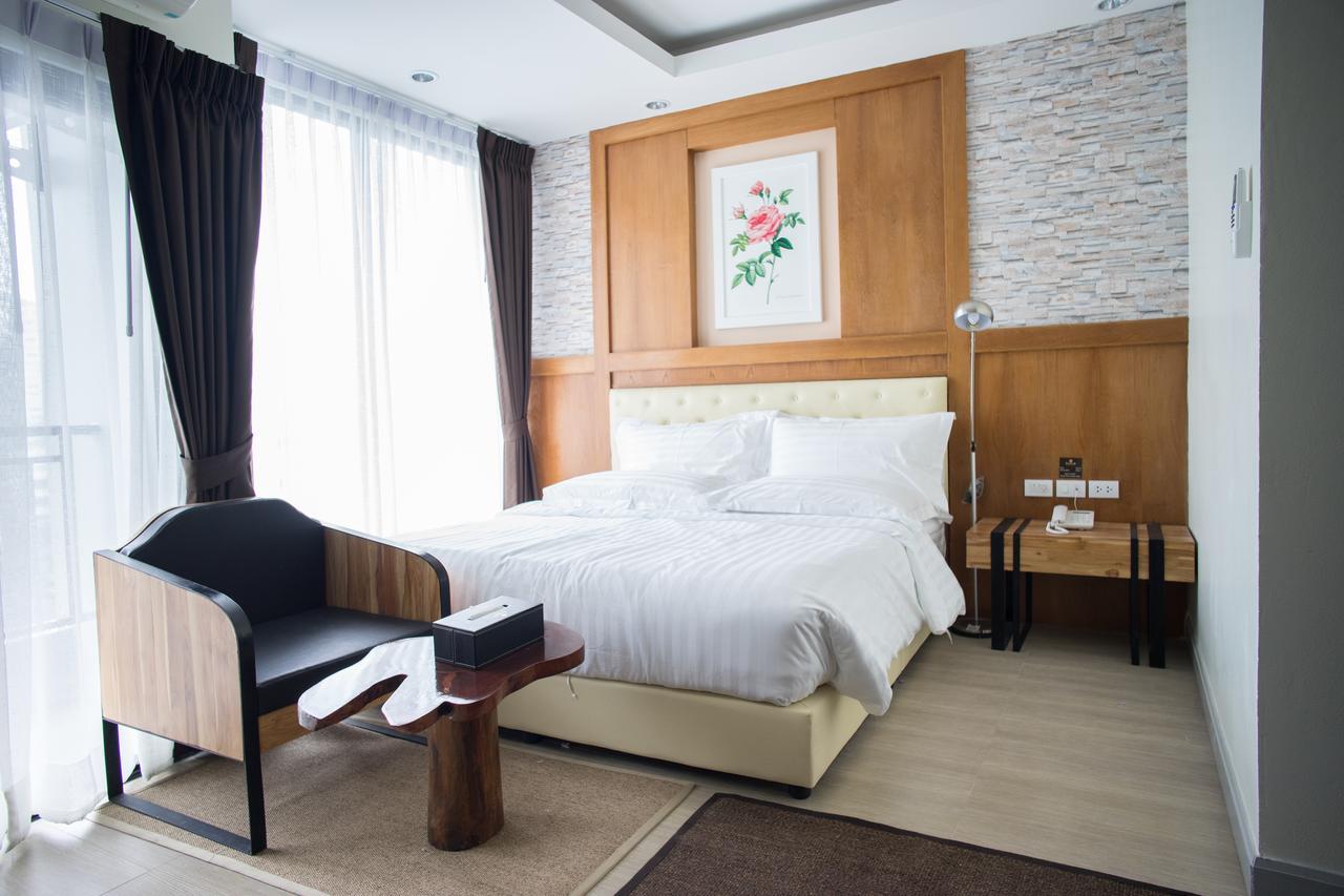 Triple B Boutique Residence Si Racha Exterior photo